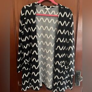 M Lularoe Caroline Cardigan